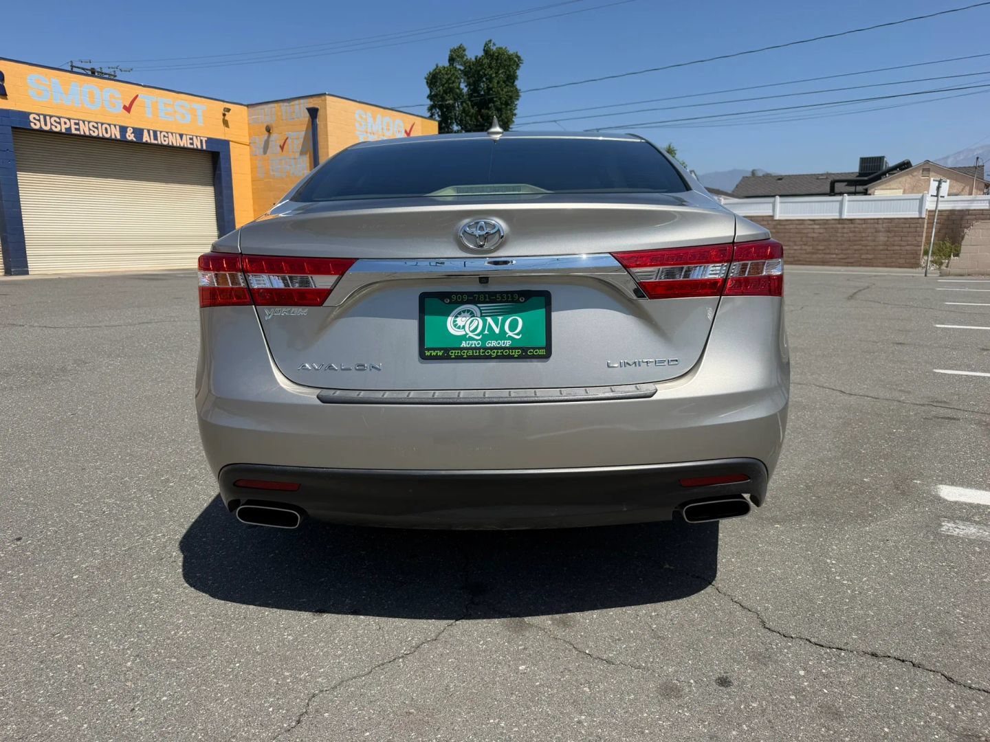 Used 2013 Toyota Avalon Limited w/ Technology Pkg FWD image 7