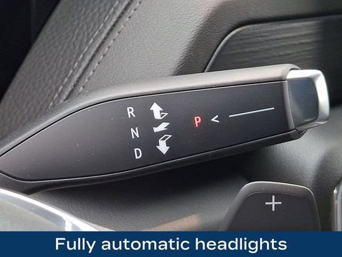 Used 2025 GMC Yukon XL Denali AWD/4WD image 11