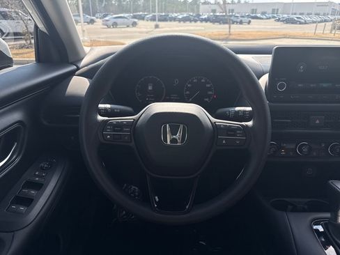 Certified 2025 Honda HR-V LX image 17