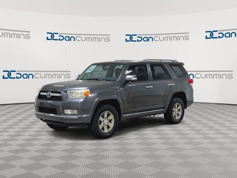 Used 2010 Toyota 4Runner SR5 AWD/4WD image 4