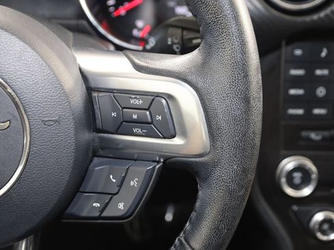 Used 2017 Ford Mustang Convertible RWD image 34