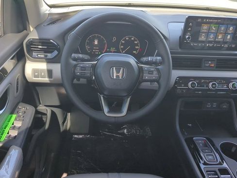 New 2025 Honda Pilot EX-L image 14