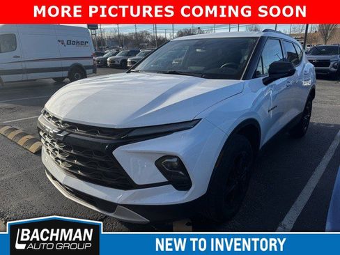 Used 2024 Chevrolet Blazer LT w/ Convenience Package image 3