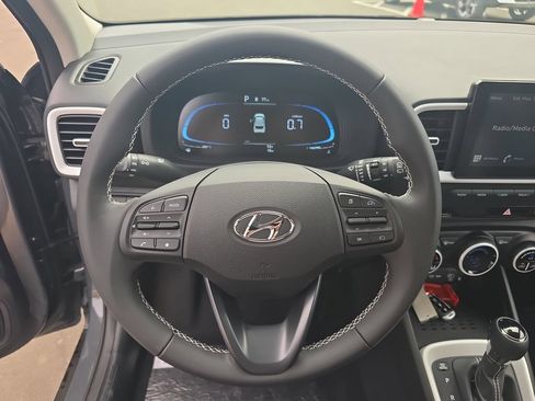 New 2026 Hyundai Venue SEL FWD image 16