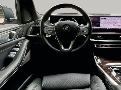 Certified 2026 BMW X7 xDrive40i AWD/4WD image 5