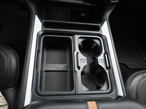 Used 2024 Ford F250 Platinum image 24