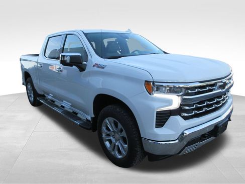New 2026 Chevrolet Silverado 1500 LTZ w/ LTZ Premium Package AWD/4WD image 8