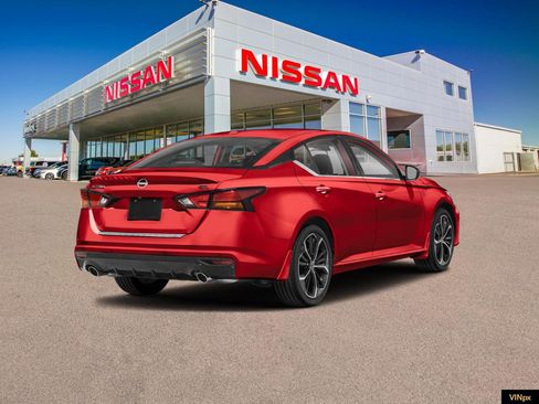 New 2025 Nissan Altima 2.5 SR image 2