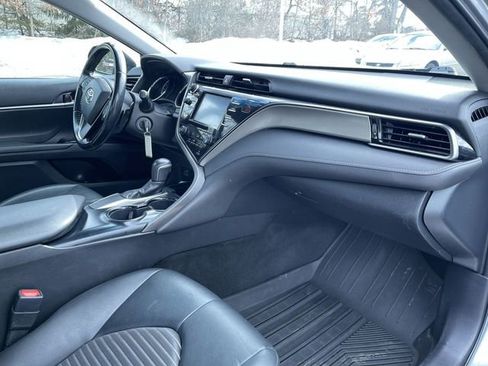 Used 2019 Toyota Camry SE image 26