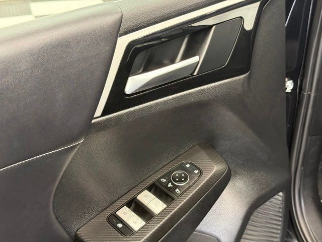 Used 2024 Mitsubishi Outlander SE AWD/4WD image 15