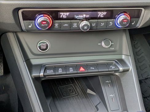 Certified 2024 Audi Q3 2.0T Premium Plus w/ Premium Plus Package image 20