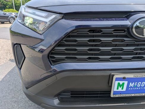 Used 2025 Toyota RAV4 XLE w/ Convenience Package AWD/4WD image 10
