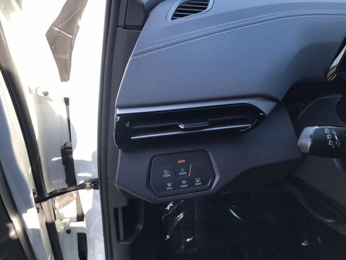 Used 2023 Volkswagen ID.4 Pro S image 13