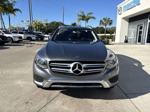 Used 2019 Mercedes-Benz GLC 300 image 9