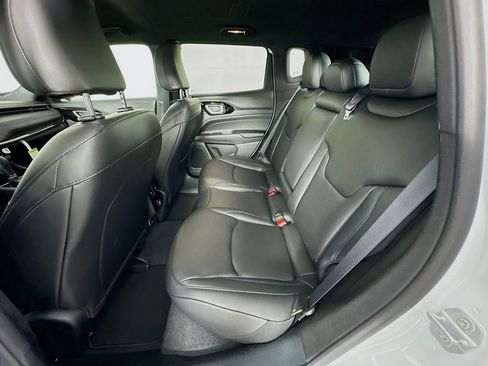 New 2026 Jeep Compass Limited image 30