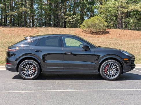Certified 2023 Porsche Cayenne Platinum Edition AWD/4WD image 32