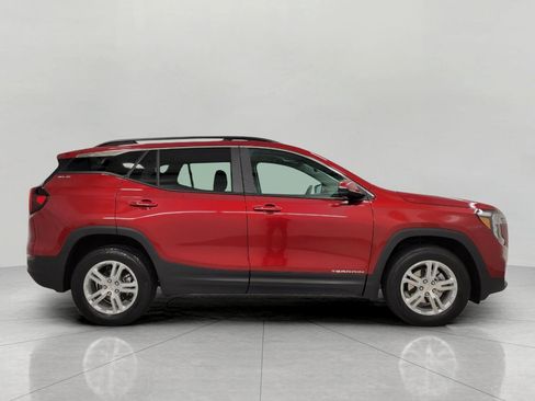 Used 2023 GMC Terrain SLE w/ Driver Convenience Package AWD/4WD image 12