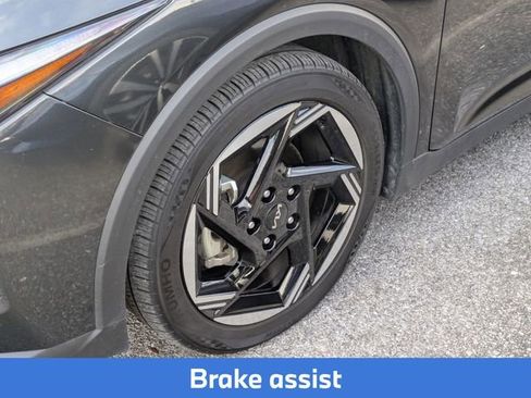 Used 2025 Kia K4 EX image 6