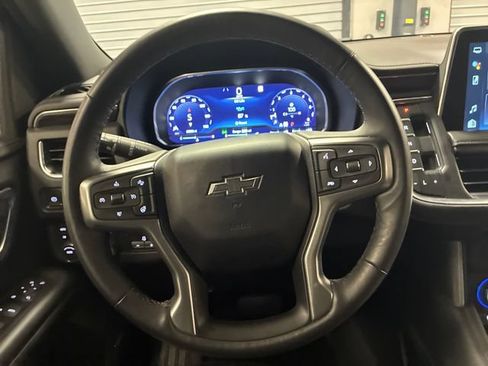 Used 2022 Chevrolet Tahoe Z71 w/ Luxury Package AWD/4WD image 14