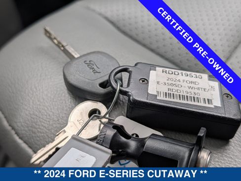 Certified 2024 Ford E-350 and Econoline 350 Super Duty w/ Power Windows & Locks Group RWD image 39