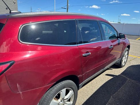 Used 2016 Chevrolet Traverse LT w/ Traveler's Package FWD image 27