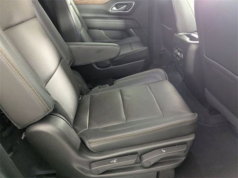 Used 2021 Chevrolet Tahoe High Country w/ Premium Package image 34