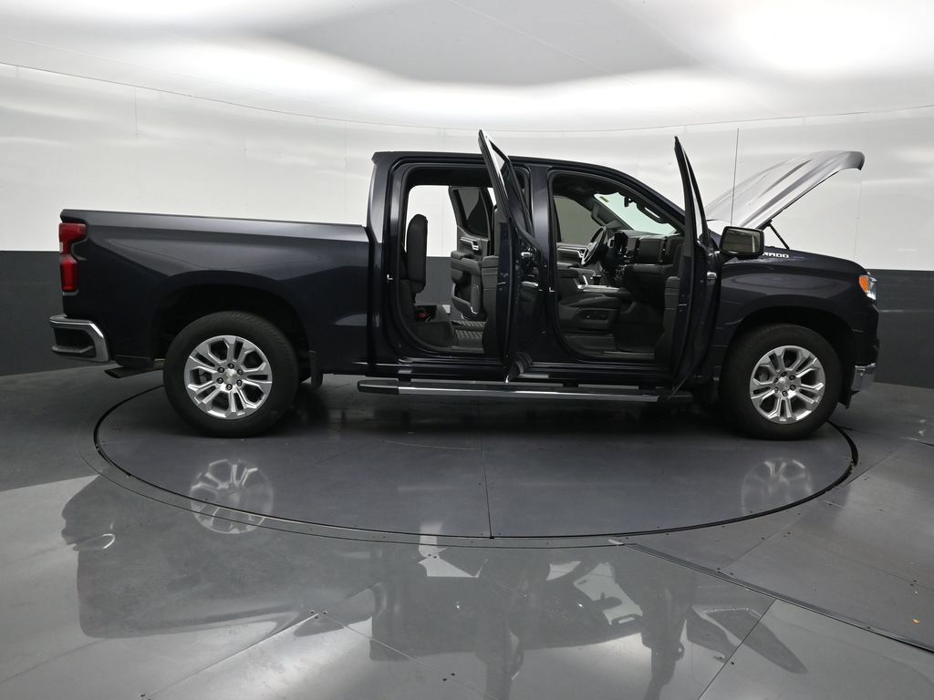 Used 2023 Chevrolet Silverado 1500 LTZ RWD image 32