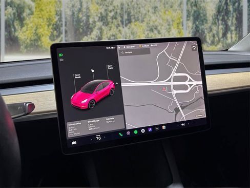 Used 2021 Tesla Model Y Long Range AWD/4WD image 16