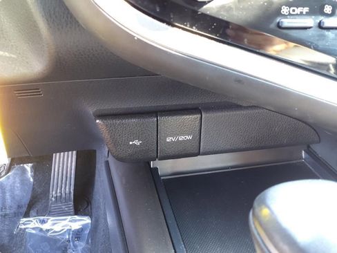 Used 2023 Toyota Camry SE FWD image 20