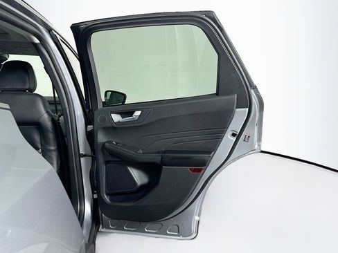 Used 2023 Ford Escape SE w/ PHEV Premium Package image 31