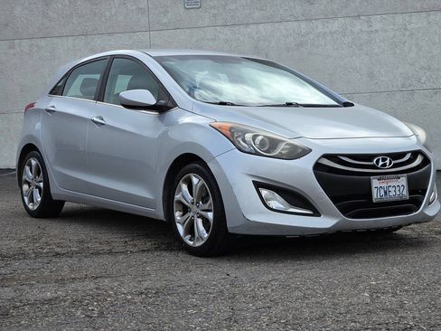Used 2013 Hyundai Elantra GT w/ Touch & Go Pkg FWD image 7