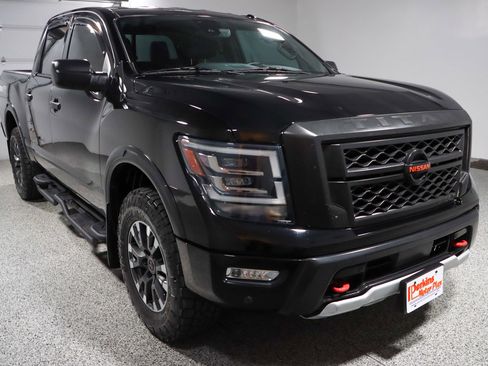 Used 2021 Nissan Titan PRO-4X w/ Pro-4x Utility Package image 5