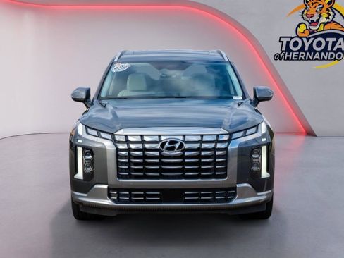 Used 2024 Hyundai Palisade Calligraphy image 2