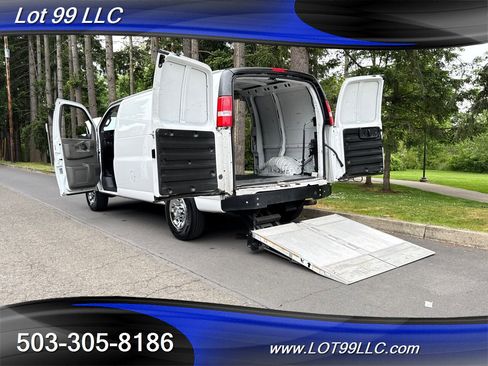 Used 2019 Chevrolet Express 3500 w/ Driver Convenience Package image 71
