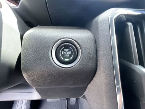 Used 2024 GMC Acadia Elevation w/ Super Cruise Package FWD image 16