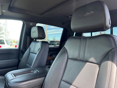 Certified 2020 Chevrolet Silverado 2500 High Country w/ Technology Package AWD/4WD image 13