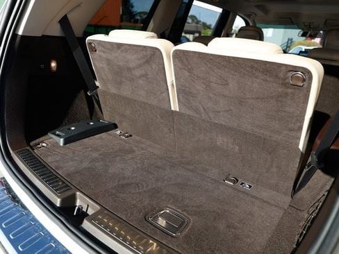 Used 2017 Mercedes-Benz GLS 550 4MATIC image 30