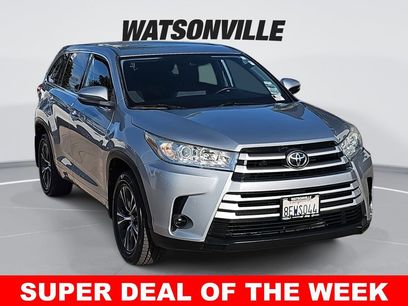 Used 2018 Toyota Highlander LE
