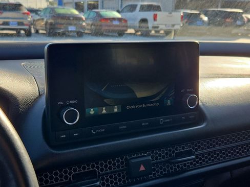 Used 2025 Honda HR-V Sport image 25