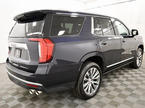 Used 2021 GMC Yukon Denali w/ Denali Premium Package image 8