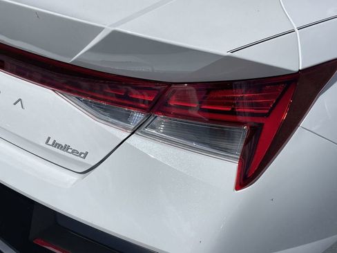 New 2026 Hyundai Elantra Limited FWD image 38