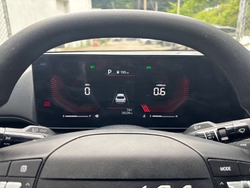 Used 2025 Kia K4 FWD image 40