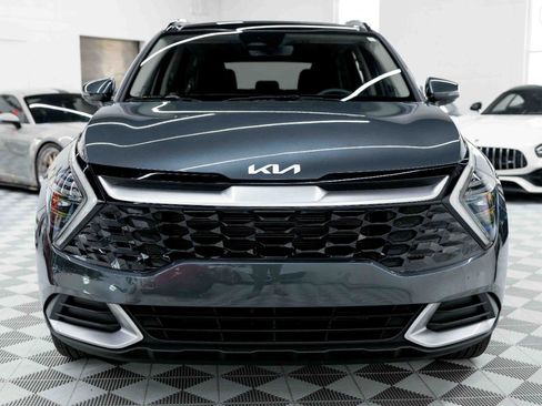 Used 2025 Kia Sportage EX w/ Premium Package image 5