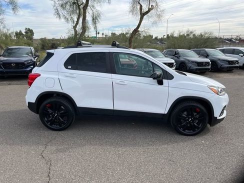 Used 2020 Chevrolet Trax LT w/ Redline Edition image 17