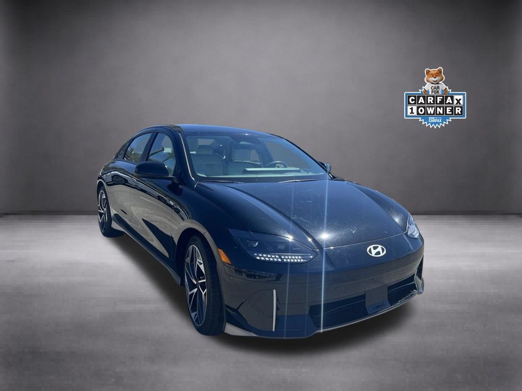 Used 2023 Hyundai Ioniq 6 Limited RWD image 2
