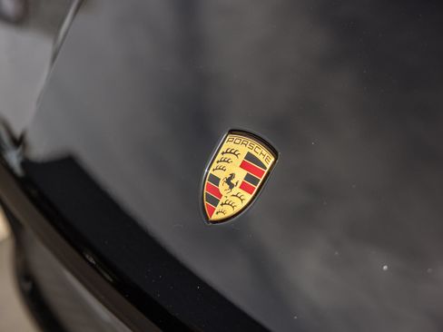 Certified 2026 Porsche Macan AWD/4WD image 24