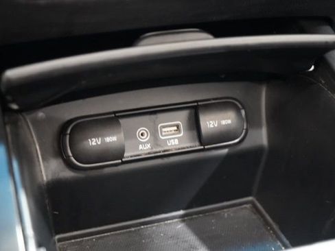 Used 2016 Kia Sorento LX image 29