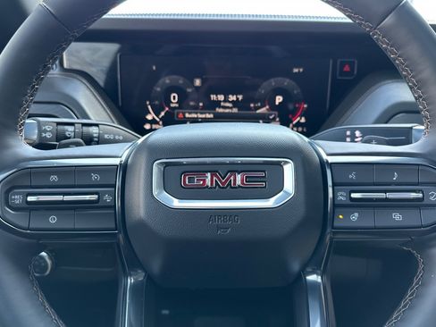 Used 2026 GMC Yukon AT4 image 36