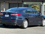 Used 2020 Ford Fusion SE image 3