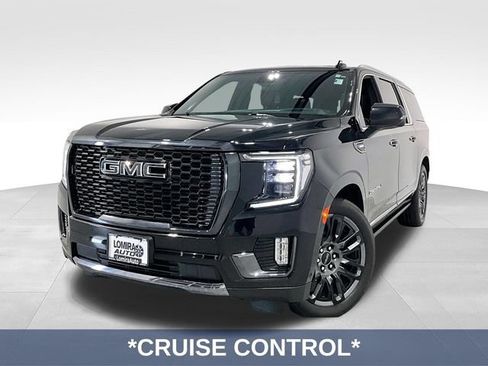 Used 2023 GMC Yukon XL Denali Ultimate AWD/4WD image 4